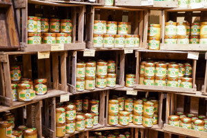  wiosną z półek sklepowych zniknie popularny miód. Zakazała Unia