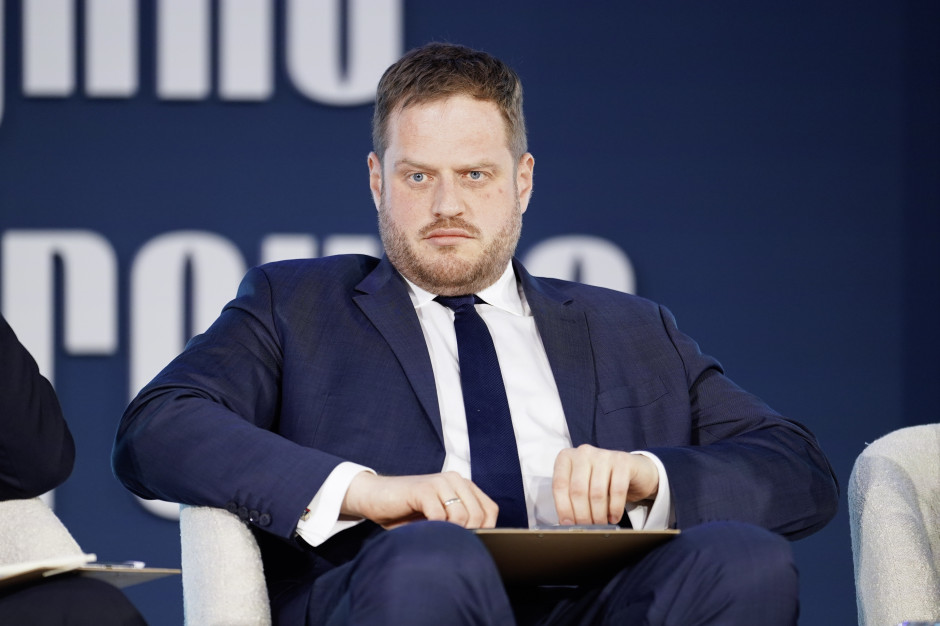 Podatek 12 proc. zamiast składki zdrowotnej. Cieszyński: zachęta do kombinowania