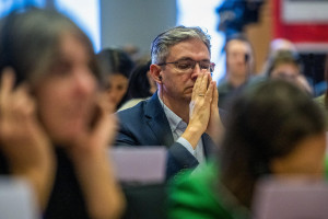 Koniec nocnych negocjacji pakietu farmaceutycznego. Olbrzymia reforma, pierwsze komentarze