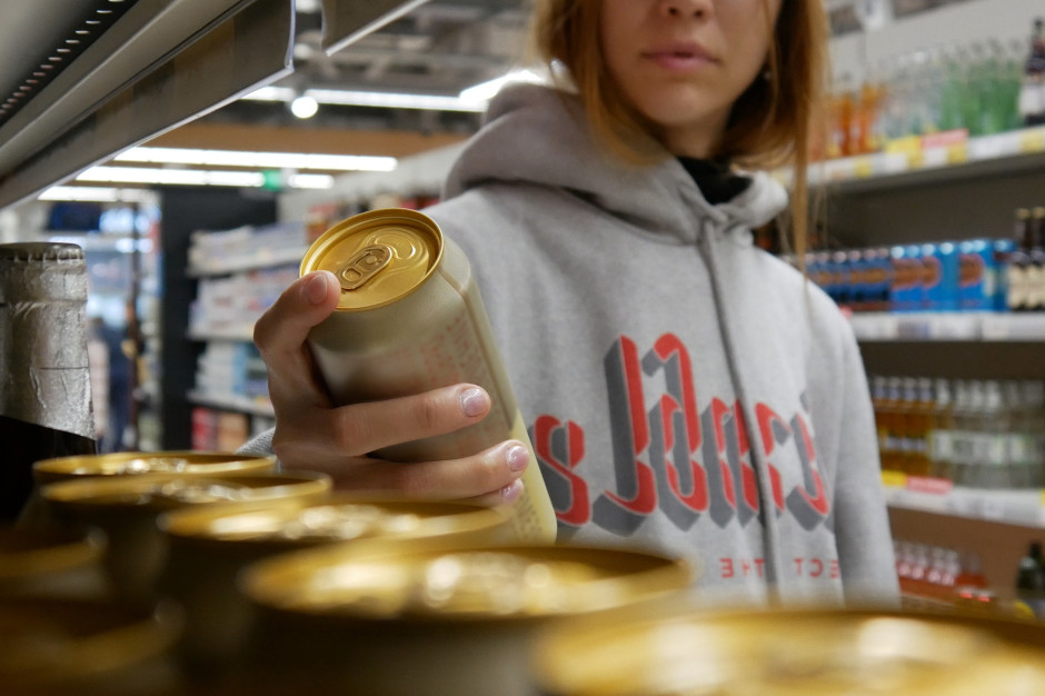 Od zakazu reklamy po walkę z promocjami. 7 petycji zaostrzających przepisy antyalkoholowe