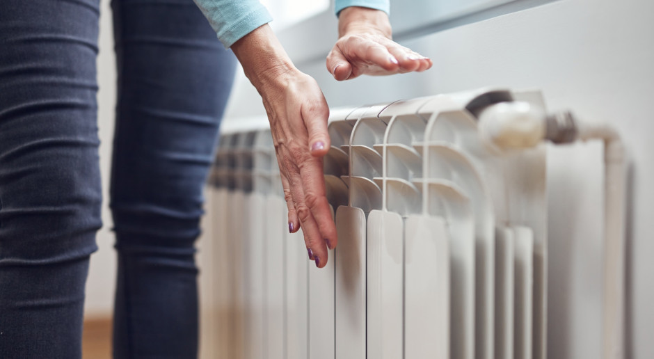 Bat na "sprytnych" Polaków. Spółdzielnia wejdzie do mieszkania z termometrem