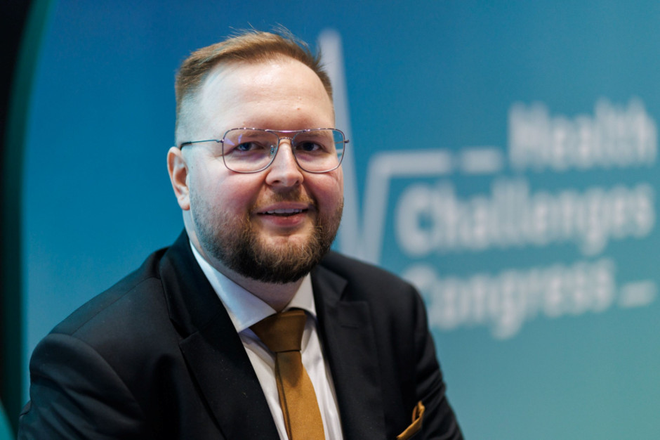 Terapia pomostowa i czwarta kategoria dostępności. Oczkowski o zmianach w refundacji