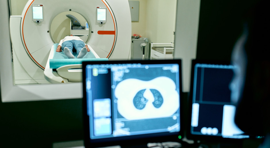 Nowe taryfy badań TK i MR od 2026 r. Zmiany obejmą też onkologię i wirtualną kolonoskopię