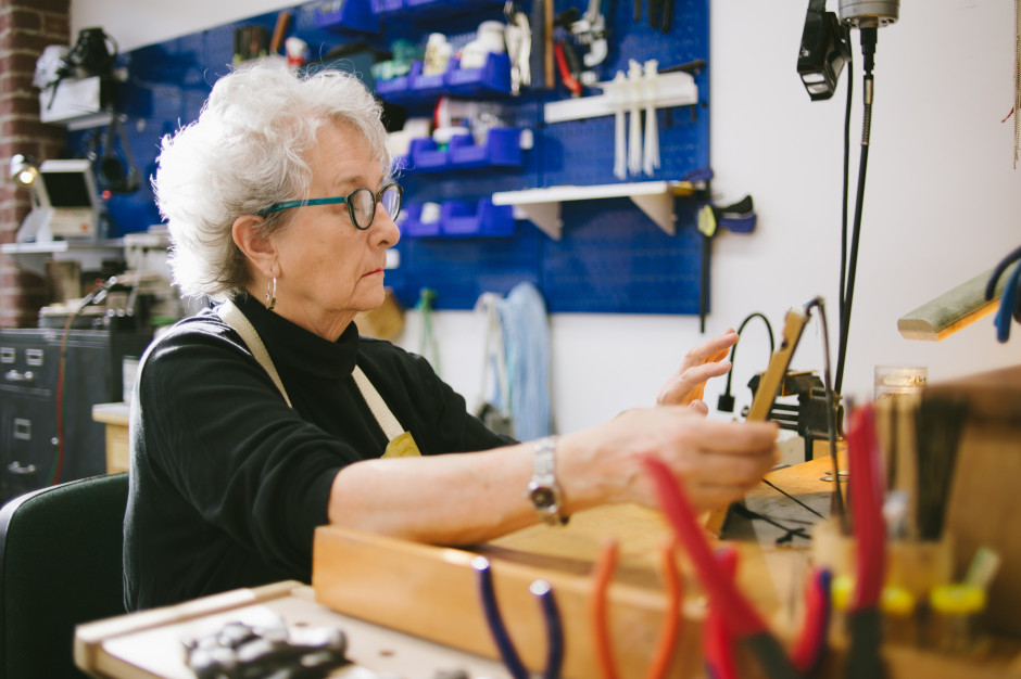 Firma nie może zwolnić w tym czasie, niezależnie od umowy. najważniejszy wyrok SN