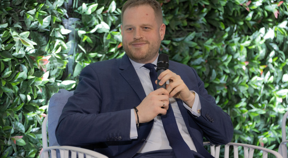 Były wiceminister o nierównościach w ochronie zdrowia: niektóre grupy nie płacą żadnych składek