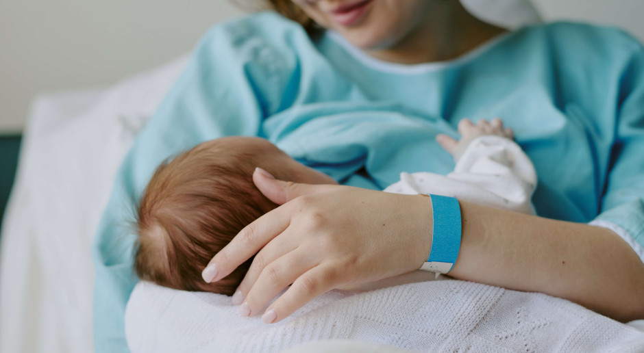 Mleko kobiece to podstawa leczenia wcześniaków. MZ odrzuciło gotową strategię żywienia niemowląt i małych dzieci