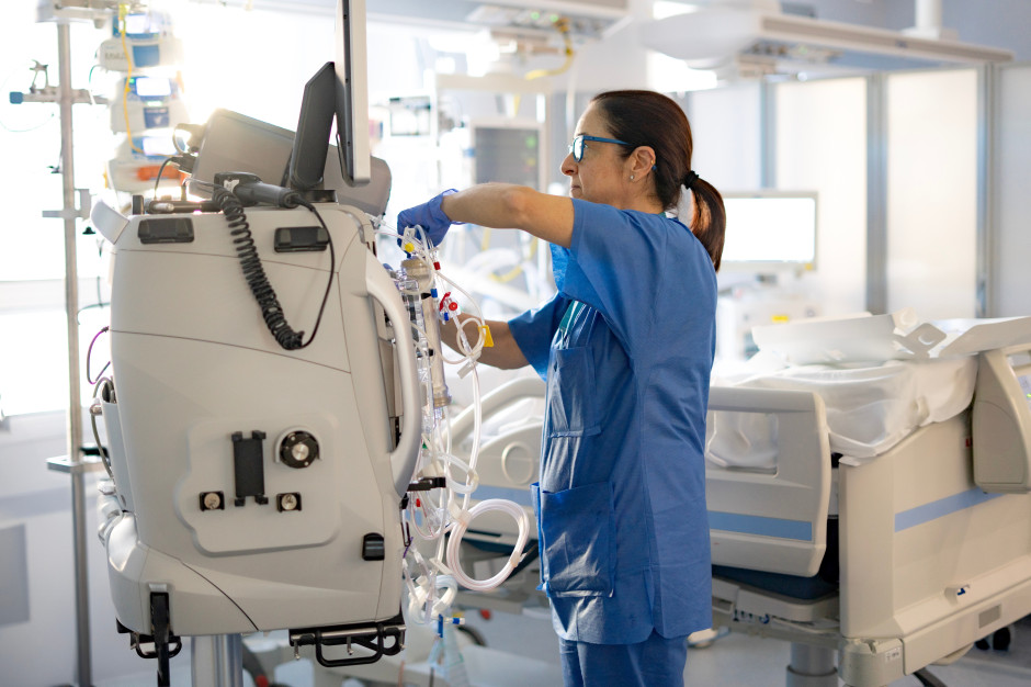 Ochrona zdrowia awansowała. Pojawia się w obronności, gospodarce i finansach