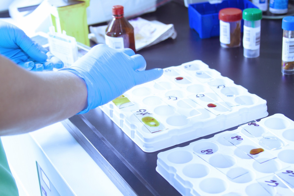 W 2026 roku certyfikaty akredytacyjne zakładów patomorfologii utracą ważność. Co dalej?