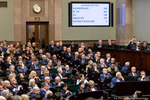 Pierwsze tegoroczne posiedzenia Sejmu i Senatu oraz rozmowy o podwyżkach