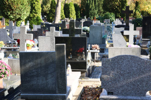 3183 zł za pochówek. Rodzina musi wnieść tzw. opłatę eksploatacyjną