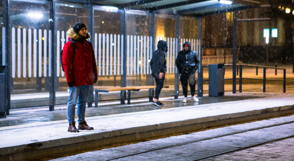 Temperatura spadnie do minus 17 stopni. Służby apelują o wrażliwość wobec potrzebujących pomocy