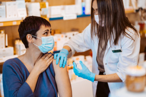 Kolejne zmiany w aptekach. Dostaniesz receptę i bezpłatnie szczepienie