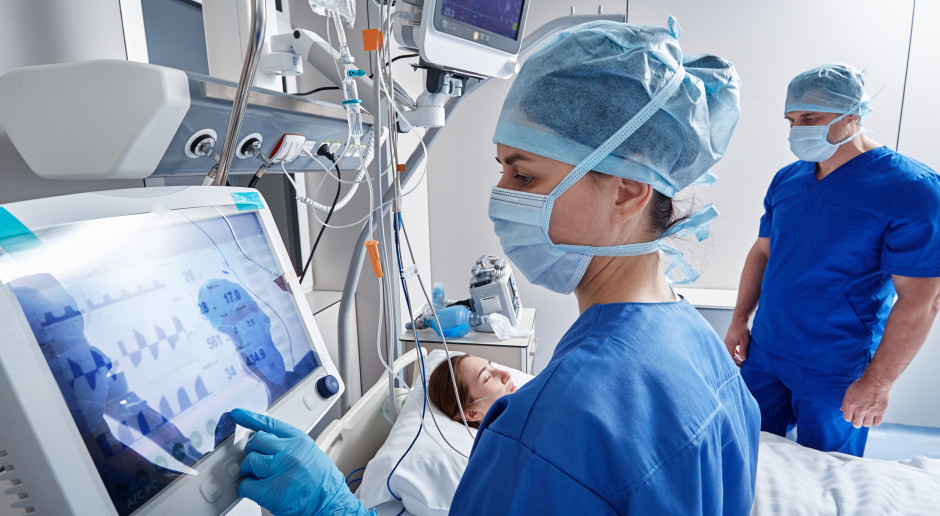 "Odwrócony Janosik". Zmiany w podwyżkach medyków. Ministerstwo przedstawiło propozycje