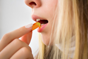 Pomaga na siłowni. Nowe odkrycie naukowe o popularnej witaminie