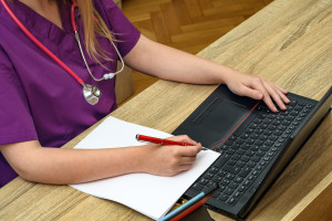 Już nie tylko lekarz. Pielęgniarki i fizjoterapeuci z nowymi uprawnieniami