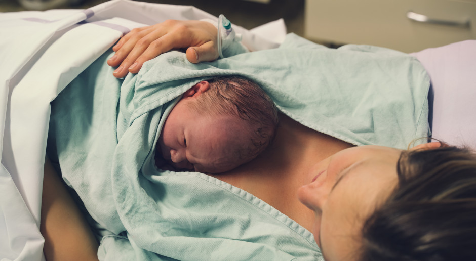 10 tys. za narodziny dziecka. Świętokrzyskie stawia na finansową zachętę. Ale nie dla każdego noworodka