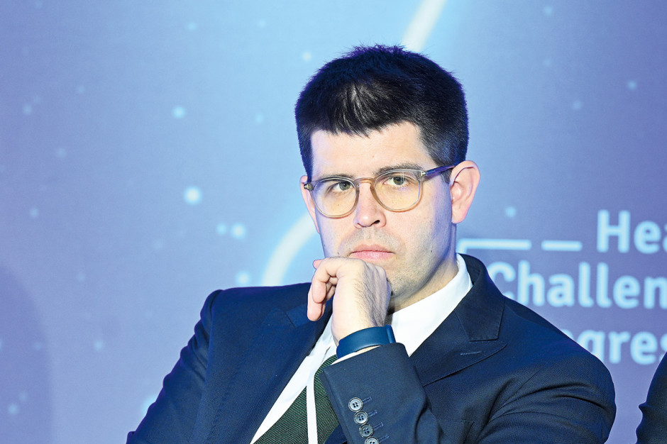 Lekarze chcą okrągłego stołu na temat reform. "Politycy otwierają szampana"