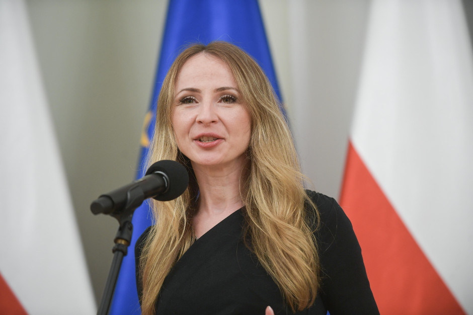 Krótszy dzień pracy dla pracujących rodziców. Posłowie zdecydowali, resort zabiera głos