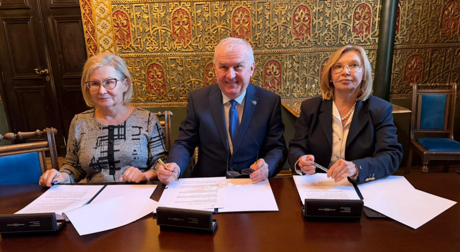 Trzy wiodące ośrodki łączą siły w leczeniu rzadkich nowotworów kości