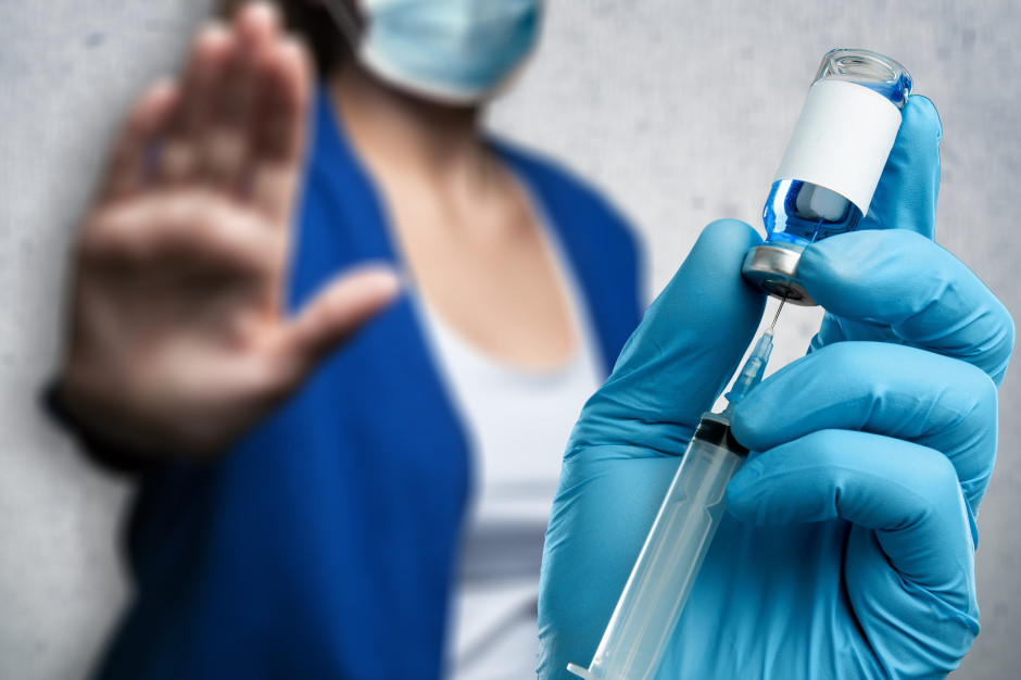 Ukłon w kierunku antyszczepionkowców. Skutki tej decyzji groźne nie tylko dla dzieci