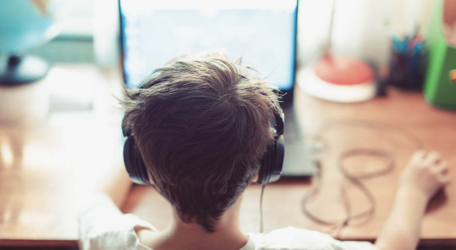 Rzeczniczka Praw Dziecka chce konkretnych działań w sprawie AI. To ochroni małoletnich