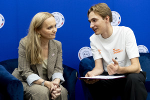  dominuje piwo. Czy politycy zakażą jego reklamy?