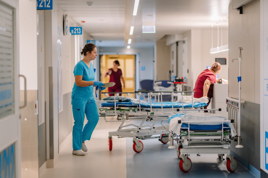 Szpital wojewódzki zamyka dwa oddziały. W tle konflikt lekarzy z dyrekcją