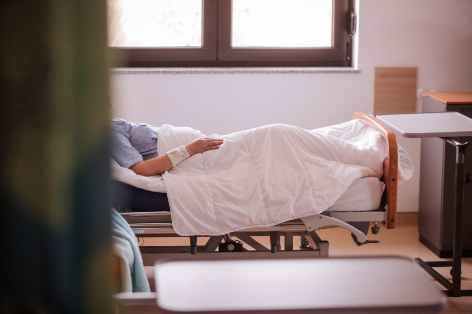 Tyle kosztuje Polskę przedwczesna śmiertelność. "Nie opłaca się oszczędzać na zdrowiu"