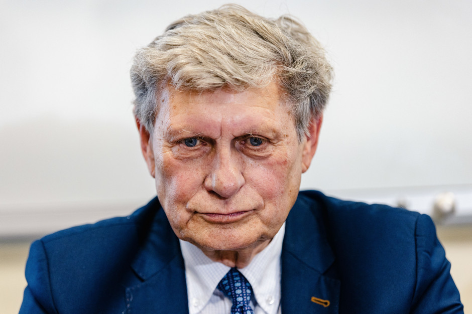 Balcerowicz o 800 plus: trzeba to zlikwidować