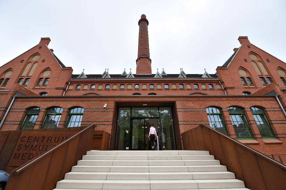 Znamy najlepszą uczelnię medyczną w Polsce. Awans w rankingu THE 2026