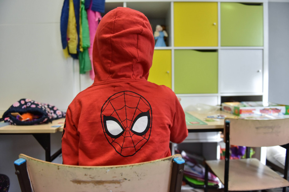 Zaskakujący zwrot ws. e-papierosów. Dzieci nimi handlują, regulują emocje