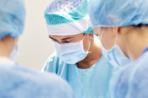 Dramatyczne skutki. Nawet co piąty pacjent w sieci onkologicznej leczony niezgodnie ze standardami