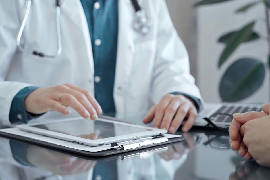 Cyfrowe zapisy do lekarza, otwarte dane i informacje o zasobach. Priorytety w e-zdrowiu
