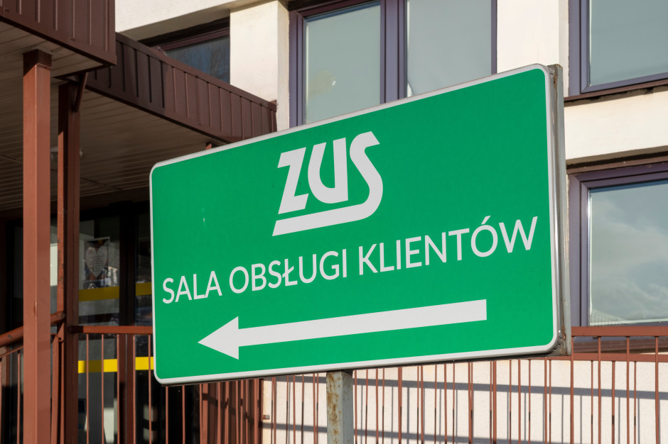 370 tys. wniosków już wpłynęło. Polacy szturmują ZUS