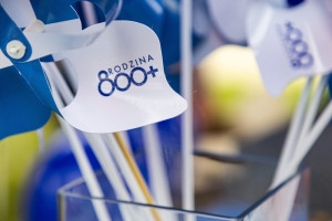 Można składać nowe wnioski na 800 plus. Ważna zmiana dla rodziców