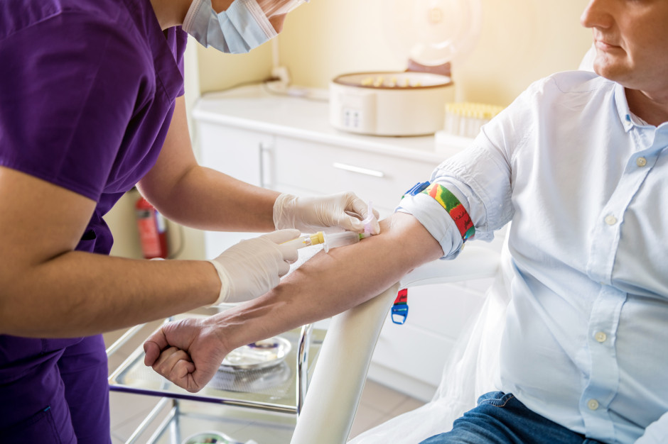 Lekarz bije na alarm. Popularne badanie, to wyrzucanie pieniędzy w błoto