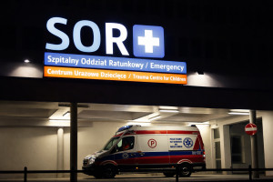 Szybko się rozprzestrzenia i zwala z nóg. Chorych przybywa w rekordowym tempie