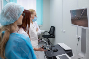 Dokąd zmierza kształcenie lekarzy? Uczelnie chcą m.in. szkolenia obronnego, ale jest jeden warunek