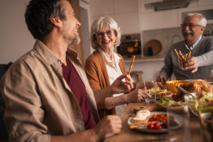 O 17.00 koniec. Naukowcy podali najlepsze godziny na posiłki