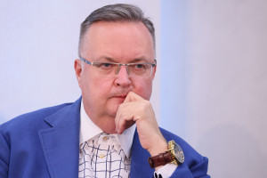 Głośna sprawa z tytoniowym lobbingiem lekarzy. MZ: wyjaśnienia przyjęte. Szefowi CMKP się upiekło?