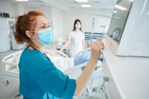 Było 82 zł, będzie więcej. Rośnie składka na samorząd pielęgniarek i położnych