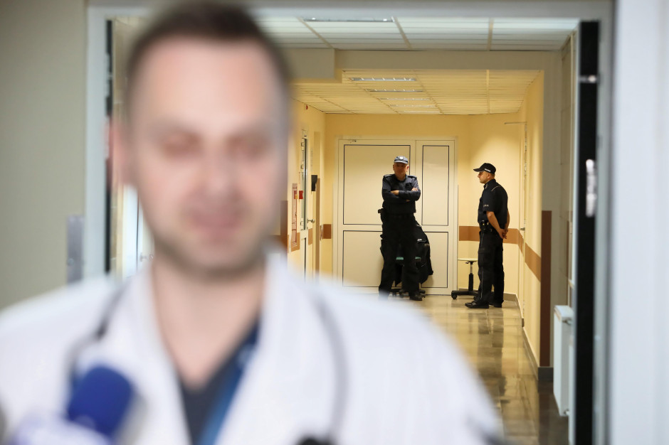 Prawnik i poseł PiS: pijani powinni trafiać na izby wytrzeźwień, nie do szpitali. Jest reakcja MZ