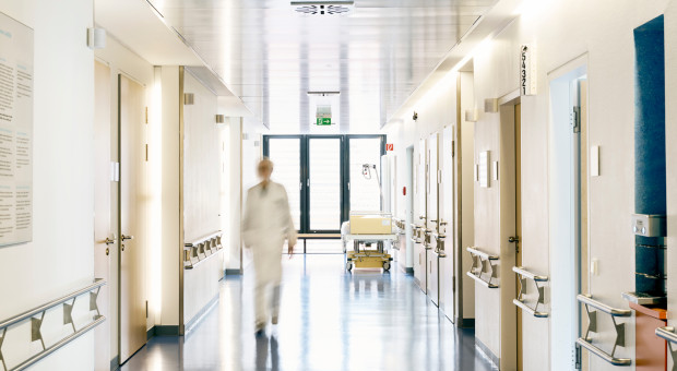 "Jeden odcinek ścieżki pacjenta nie wystarczy". O nowych pomysłach na mierzenie jakości w leczeniu onkologicznym