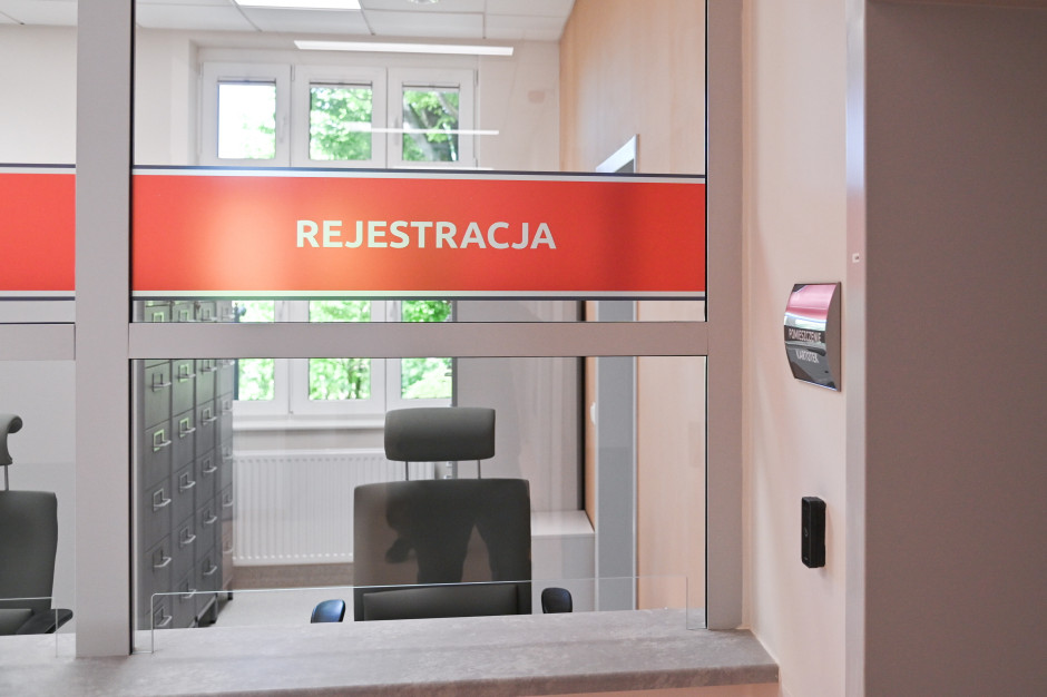 Centralna e-Rejestracja: NFZ może wstrzymać finansowanie. Komunikat MZ dla placówek