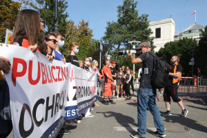 Dziś medycy rozpoczynają protesty. "Odpowiedzialność za deficyt przerzuca się na pracowników"