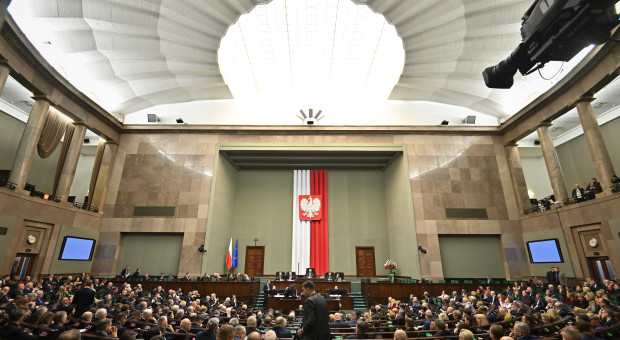 W tym tygodniu posiedzenie Sejmu. Ruszają prace nad "projektami alkoholowymi"