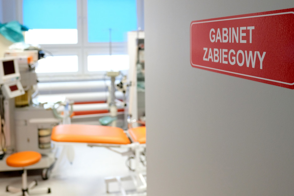 Wyciął narządy bez zgody pacjentki. Ginekolog z Poznania z zarzutami