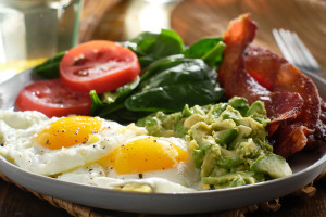 Modna dieta zmienia pracę mózgu. Naukowcy odkryli zaskakującą zależność