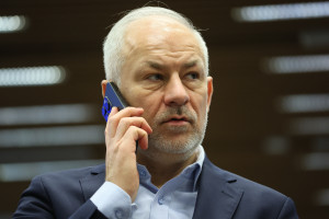 Sejm pracuje nad zaostrzeniem przepisów o alkoholu. Spór o reklamę i lobbystów