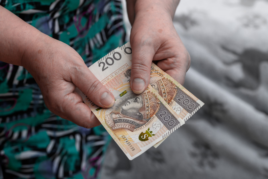 400 zł dla seniorów. Ruszył nabór wniosków o nowe świadczenie